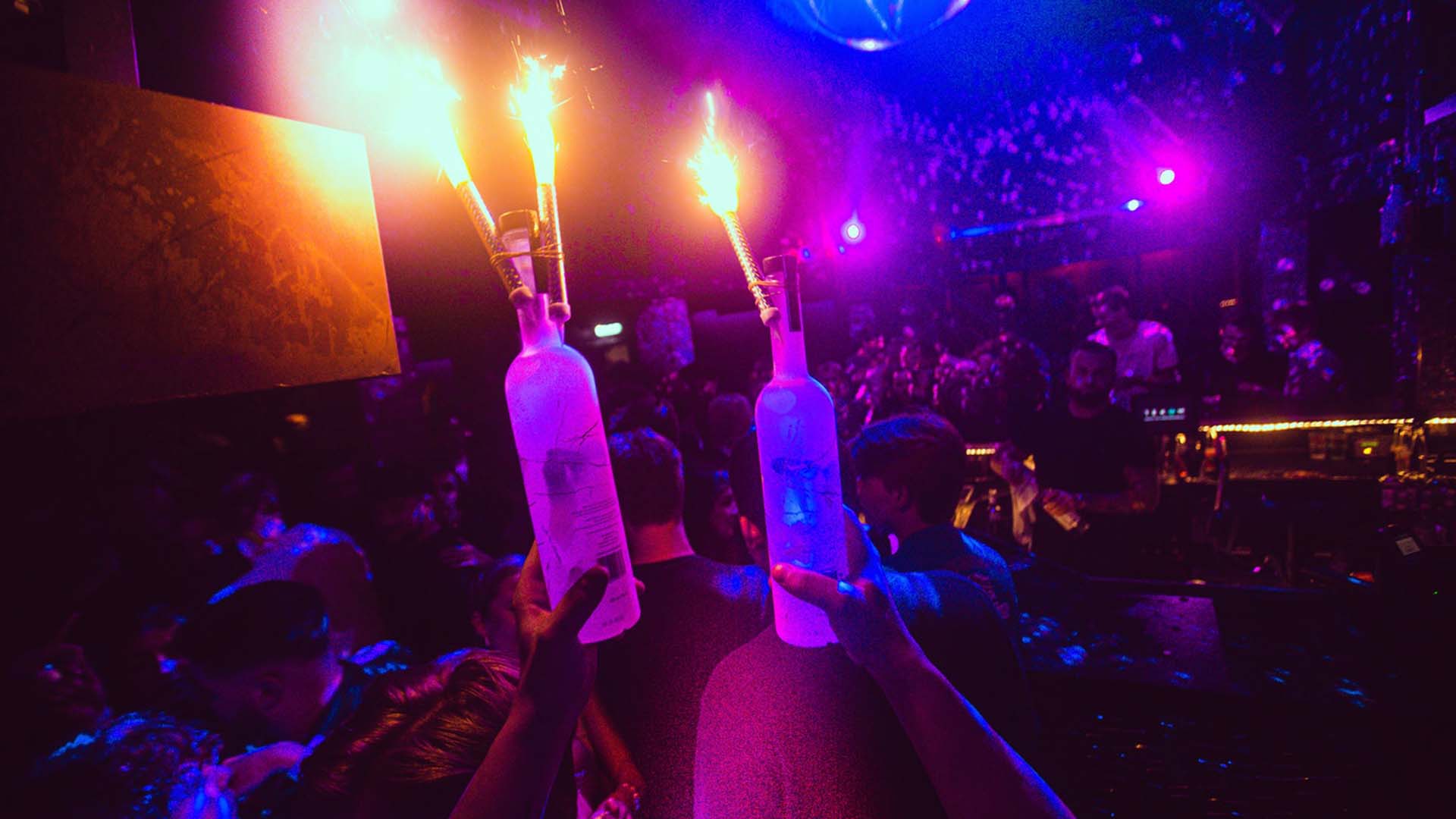 Velkommen til Crazy Daisy Næstveds bedste fest!